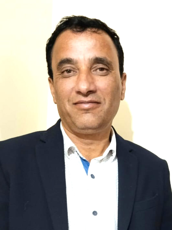 Chairman Shri Jagdish Thakur